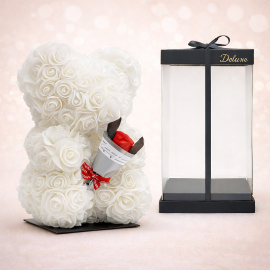Love Bear Deluxe Wit Met Boeket